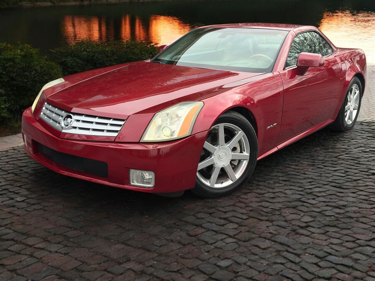 Cadillac XLR