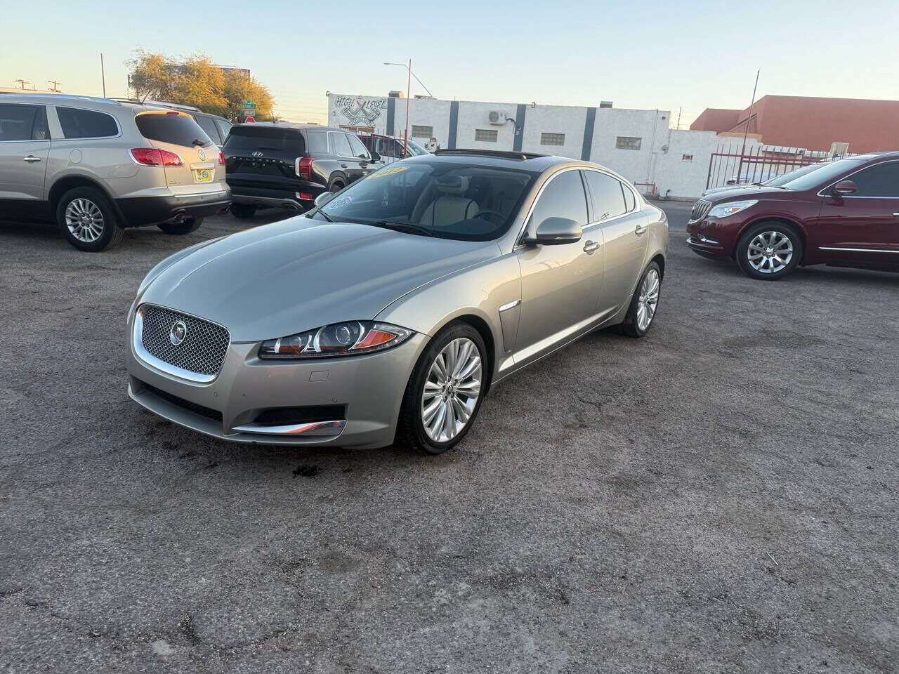 Jaguar XF