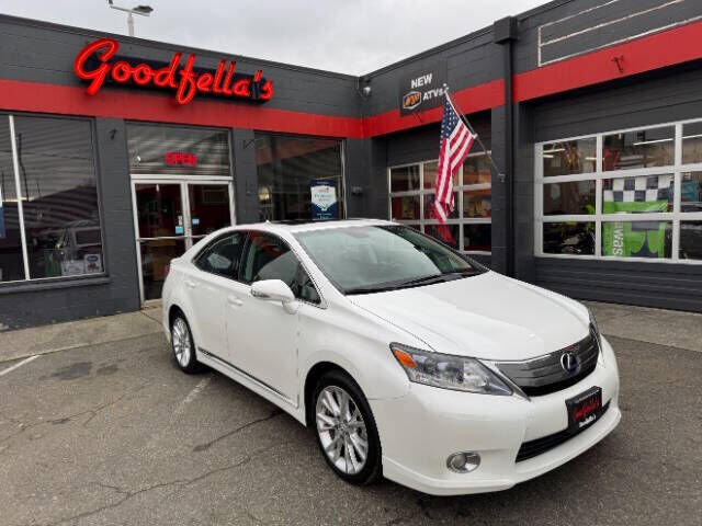 LEXUS