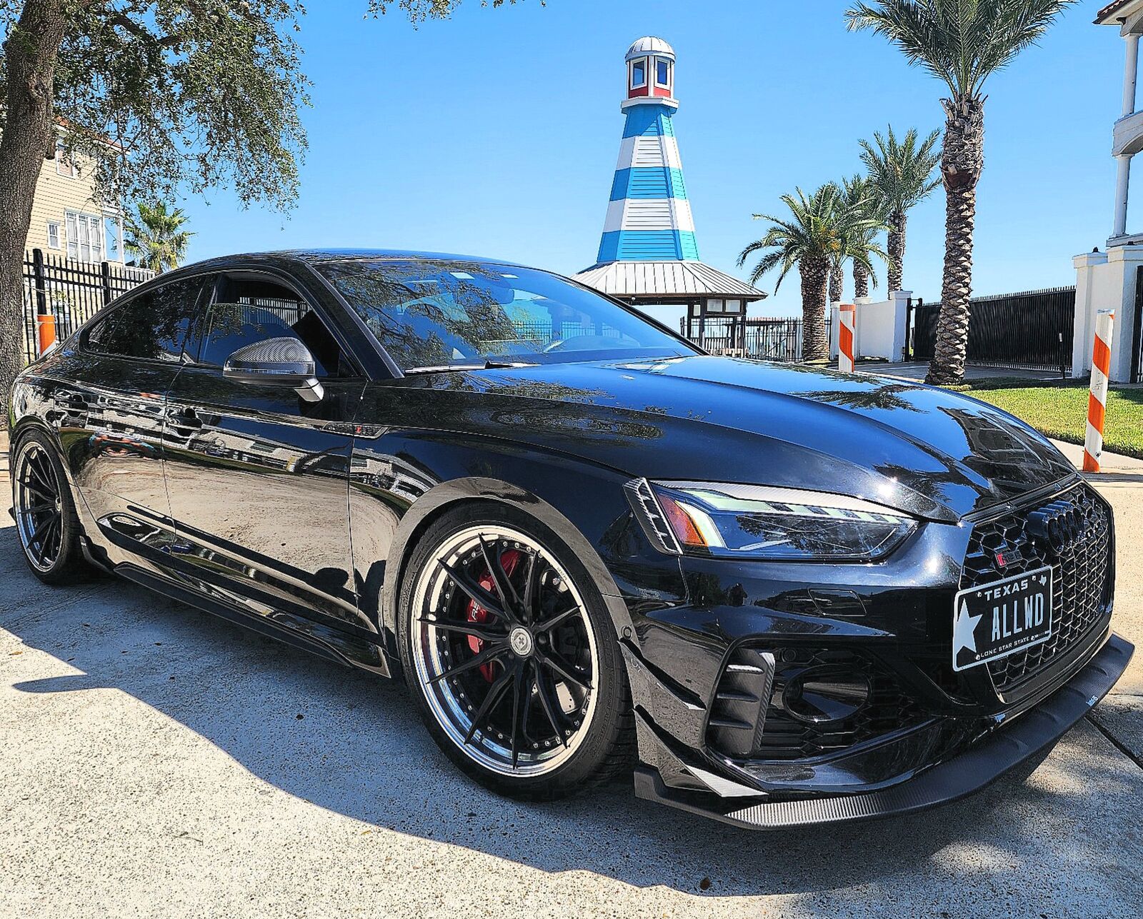 AUDI