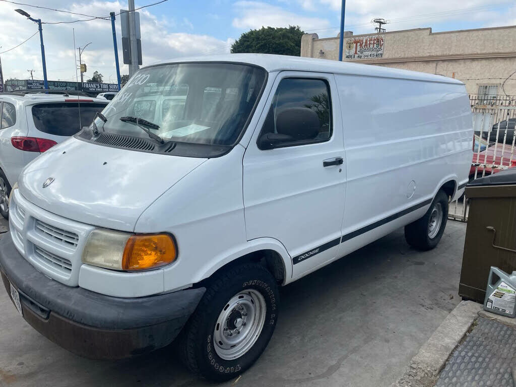 Dodge Ram Van