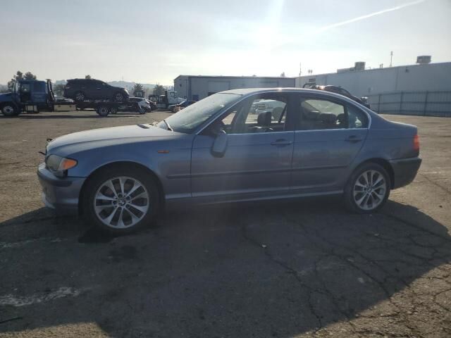 BMW 330i