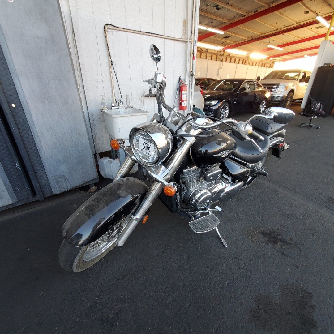 Suzuki VL800CL/VL800L/VL800TL