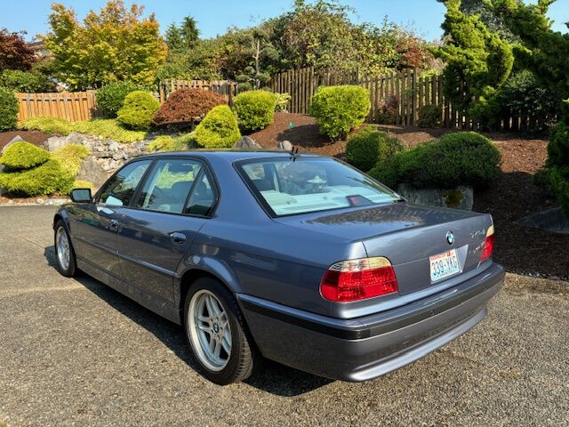 BMW 740iL