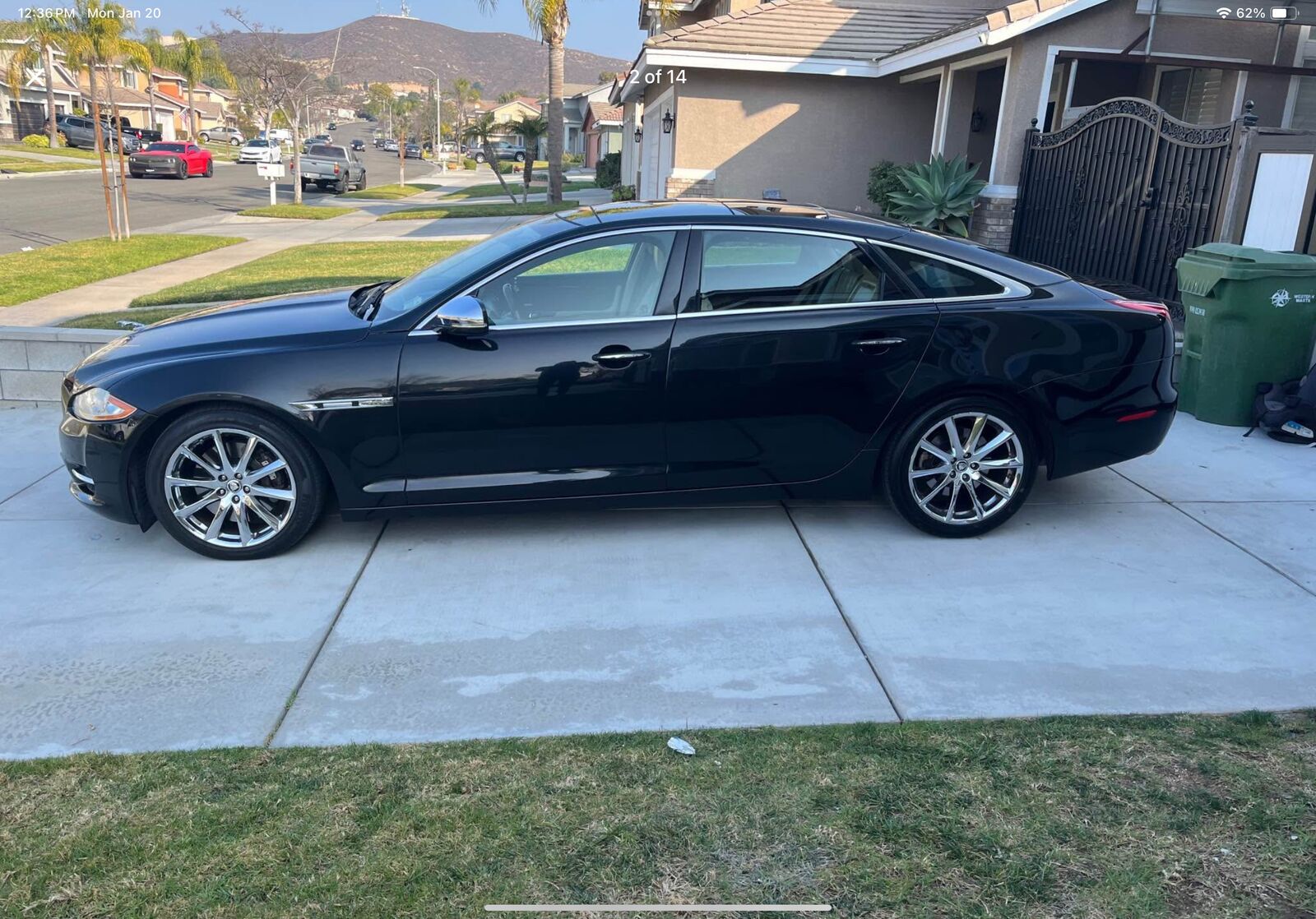Jaguar XJ