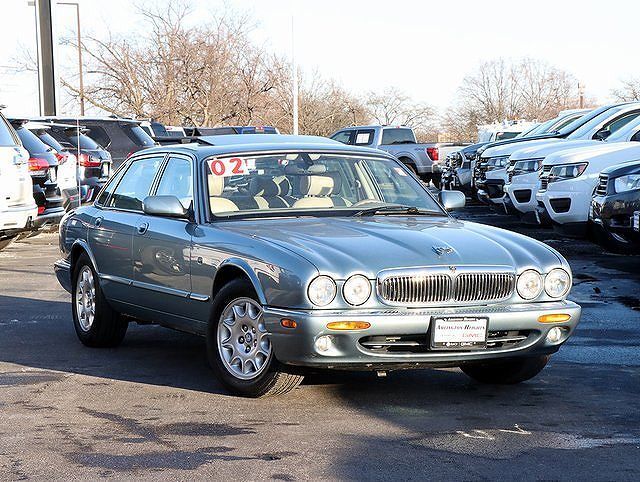 Jaguar XJ8