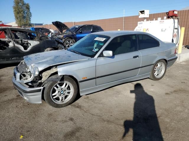 BMW 328iS