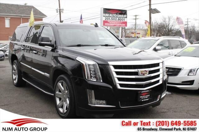 Cadillac Escalade ESV