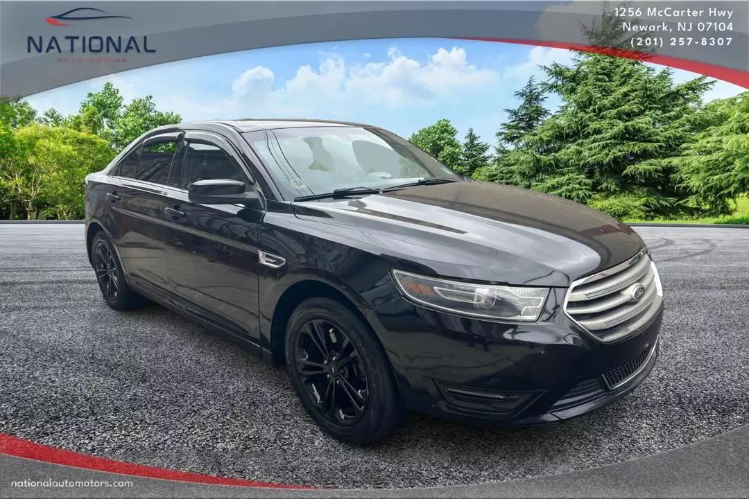 2015 FORD Taurus