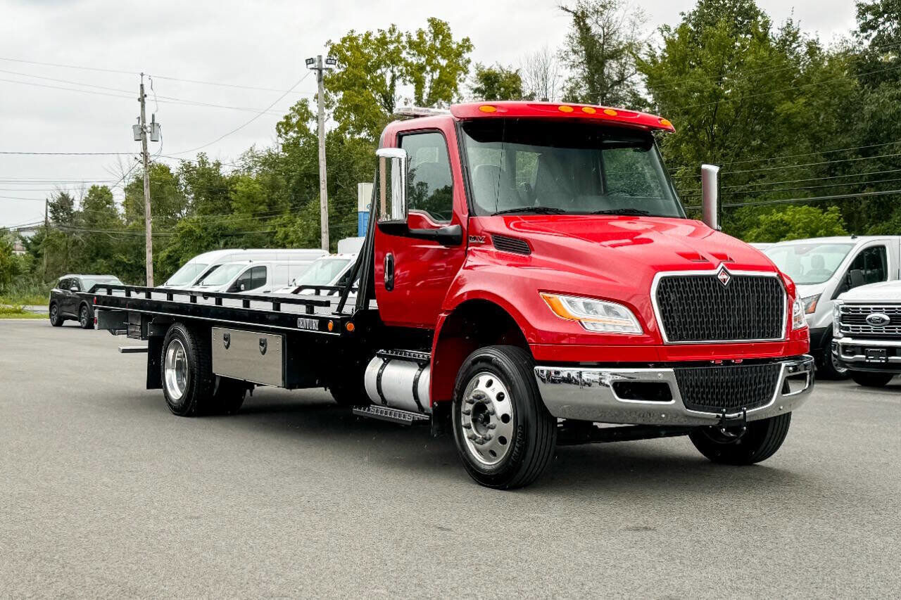 2025 INTERNATIONAL MV607
