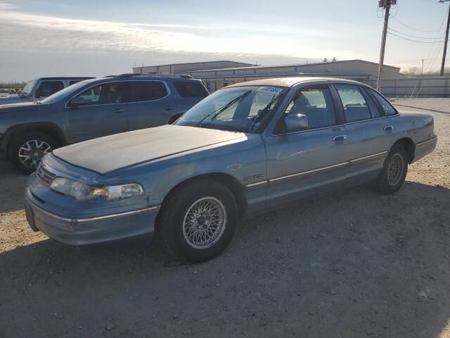 Ford Crown Victoria