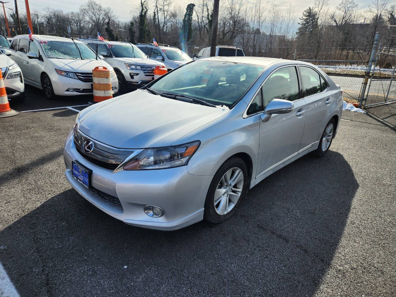 Lexus HS