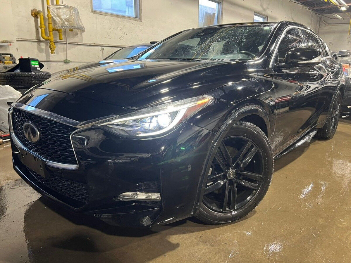 Infiniti QX30