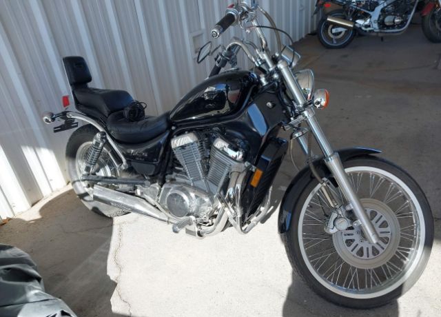 Suzuki VS800
