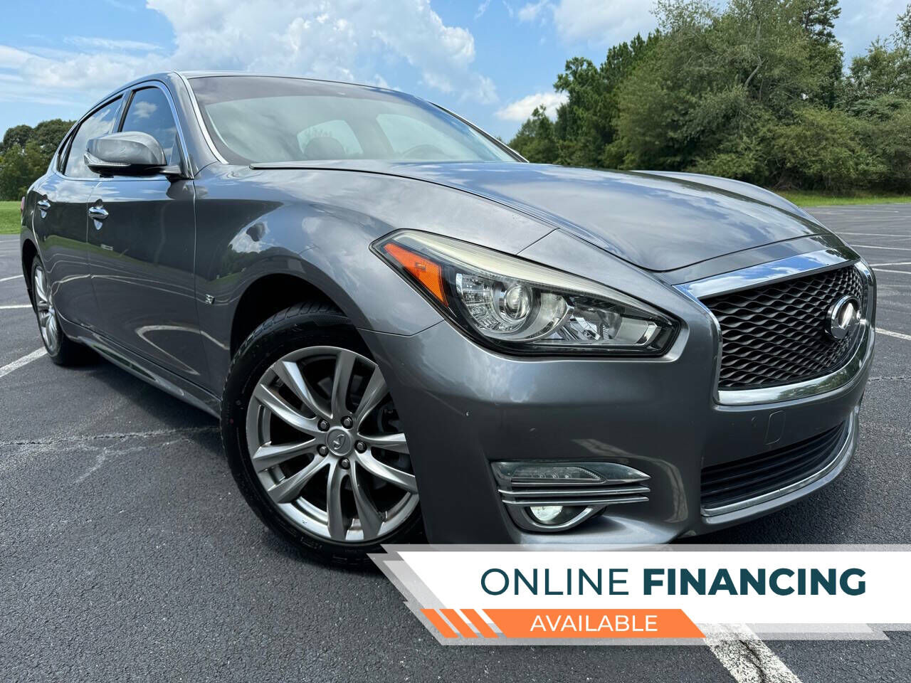 Infiniti Q70L