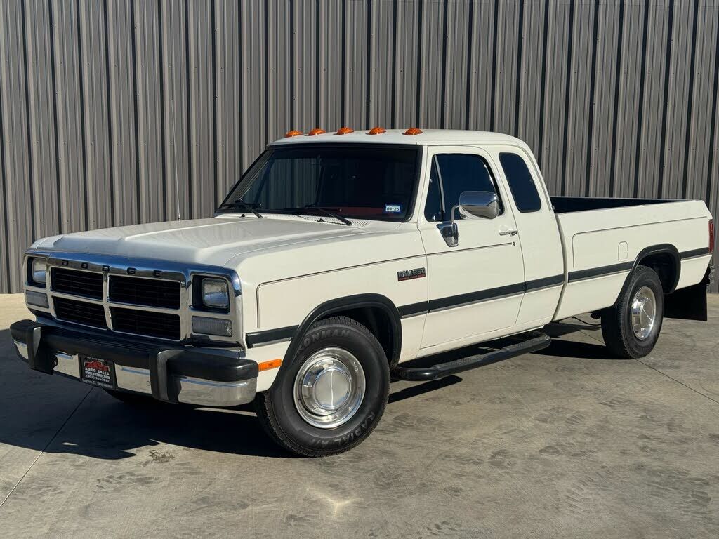 Dodge D-Series