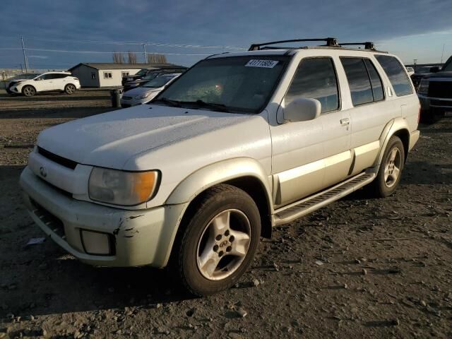 Infiniti QX4