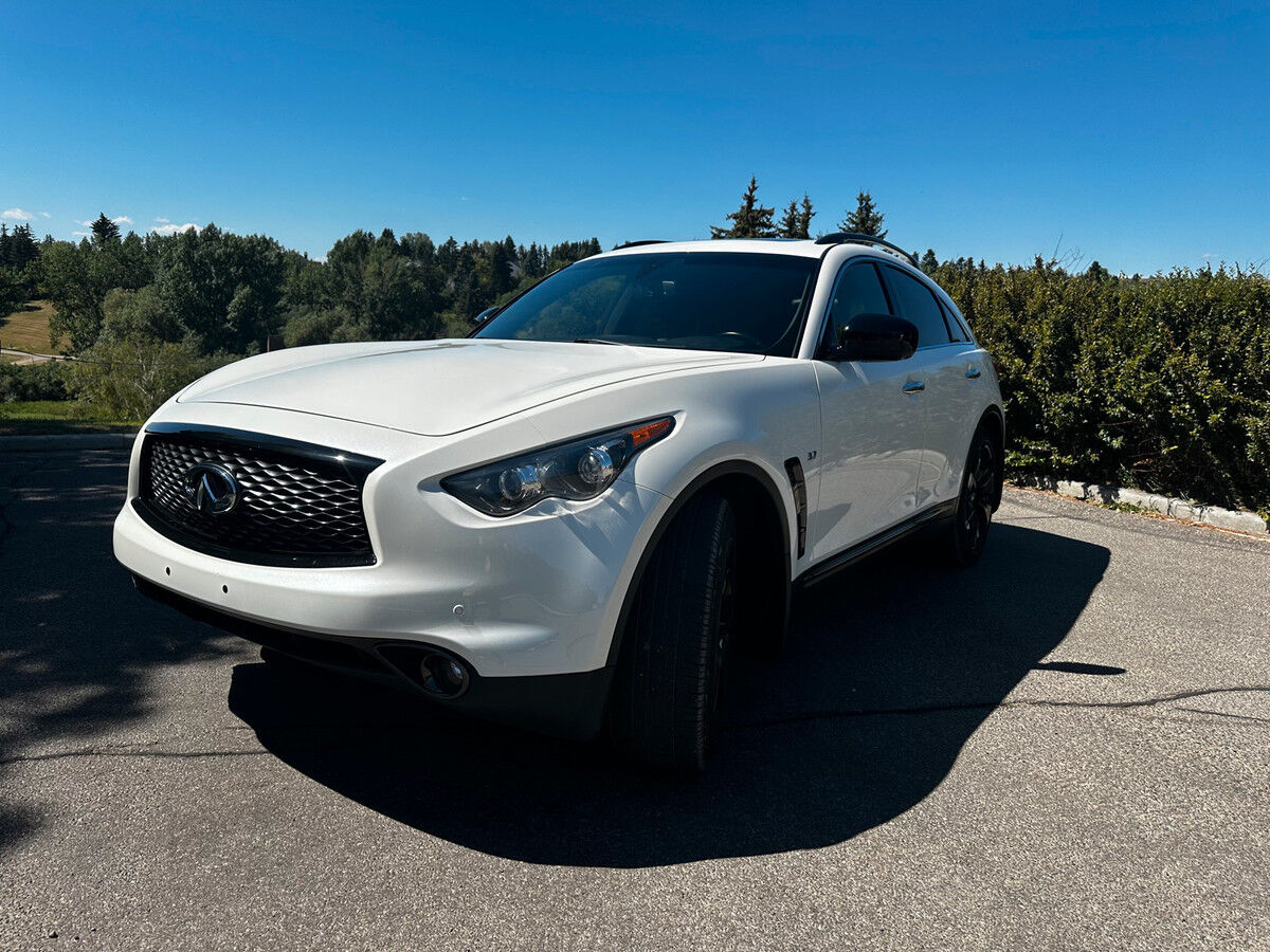 Infiniti QX70