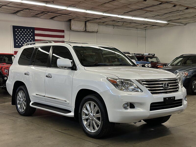 Lexus LX