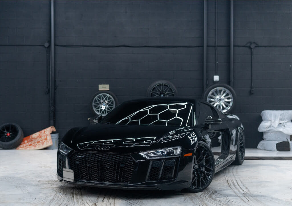 Audi R8