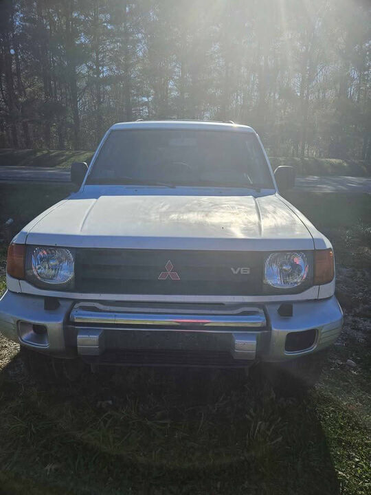 Mitsubishi Montero