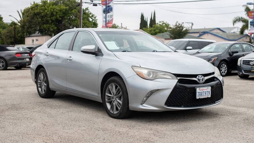 2016 TOYOTA Camry