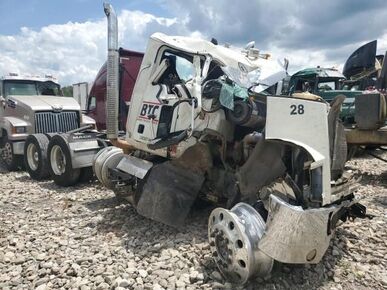 2023 MACK Pinnacle - VIN Decoder