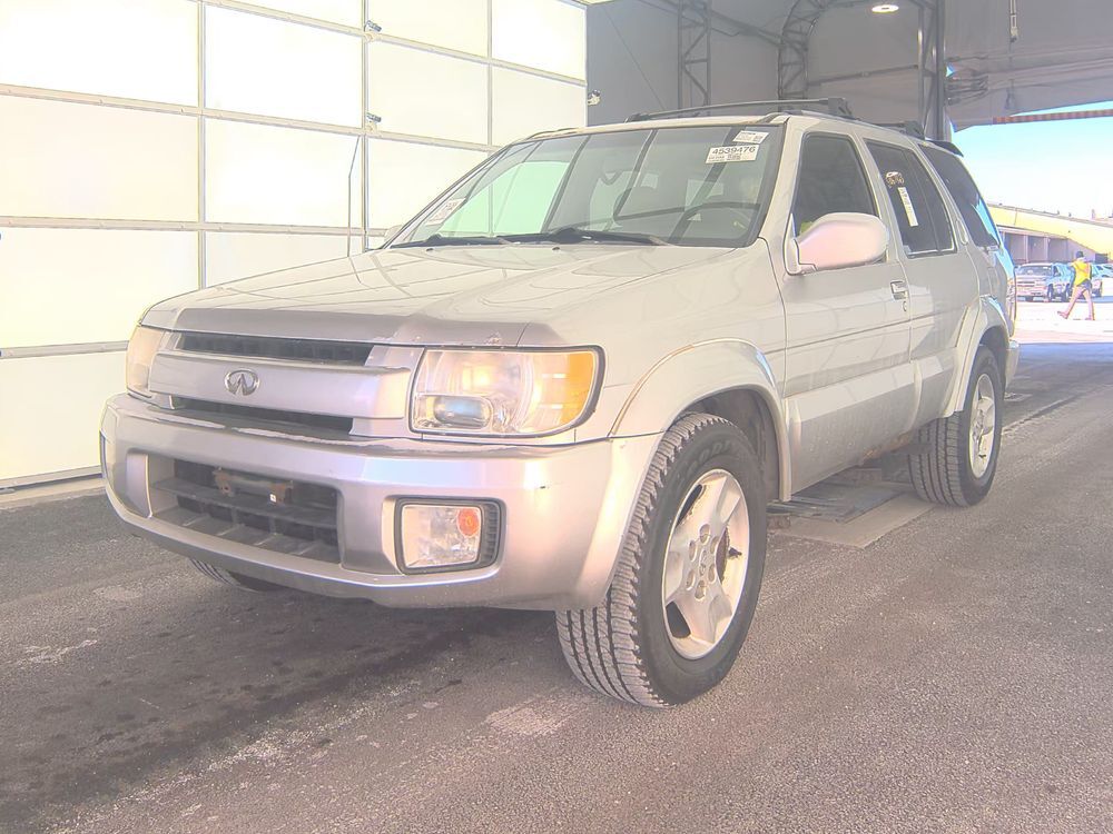 Infiniti QX4