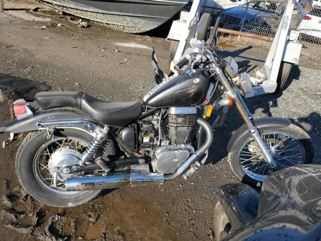 Suzuki LS650