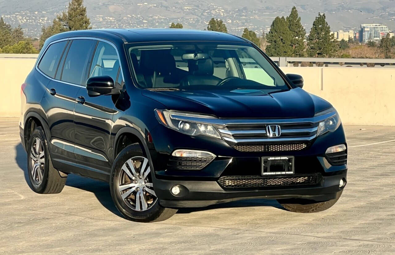 2017 HONDA Pilot