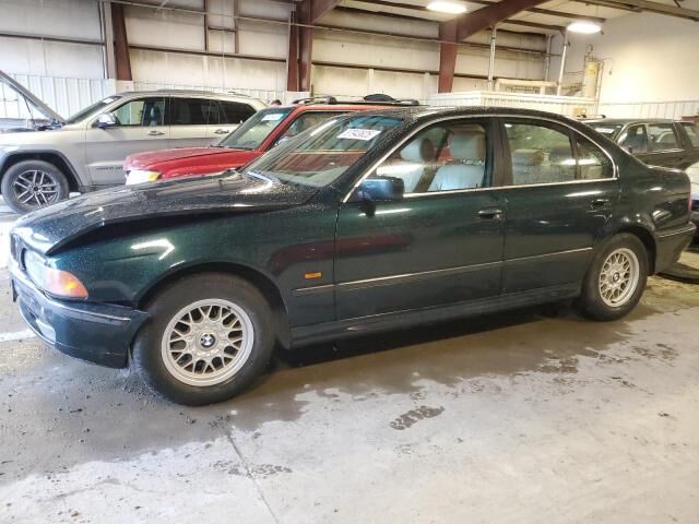 BMW 528i