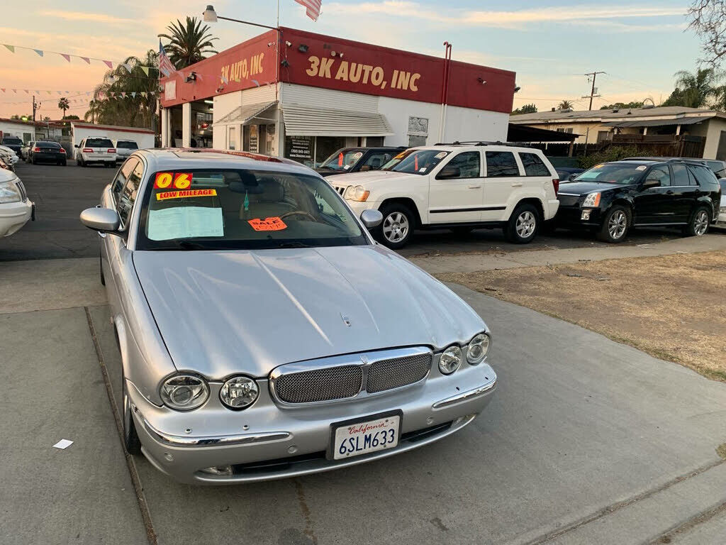 Jaguar XJ