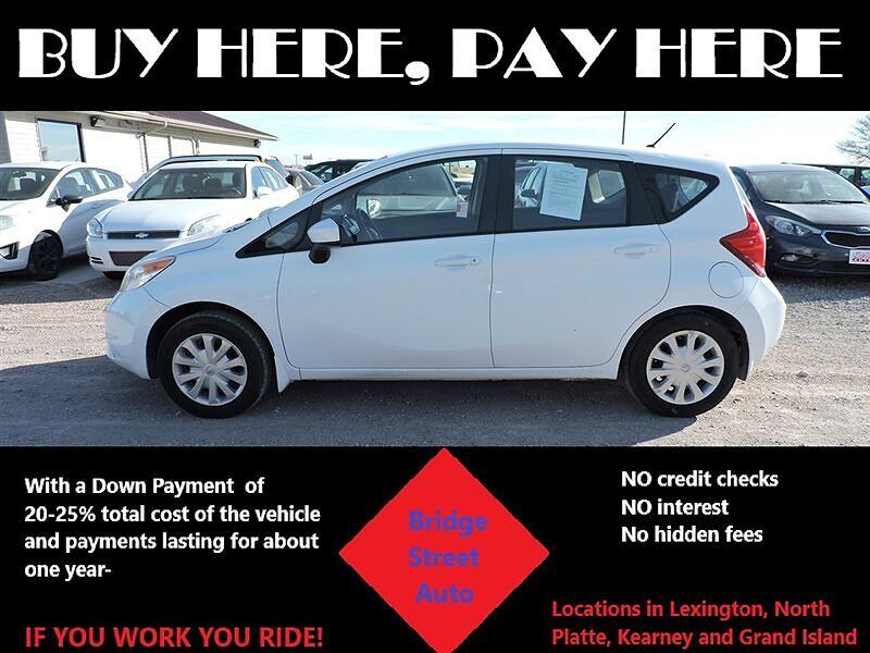 2016 NISSAN Versa