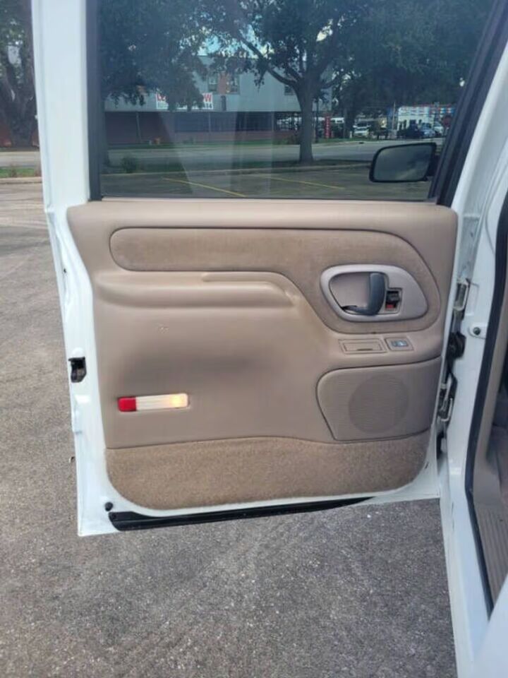 GMC Suburban