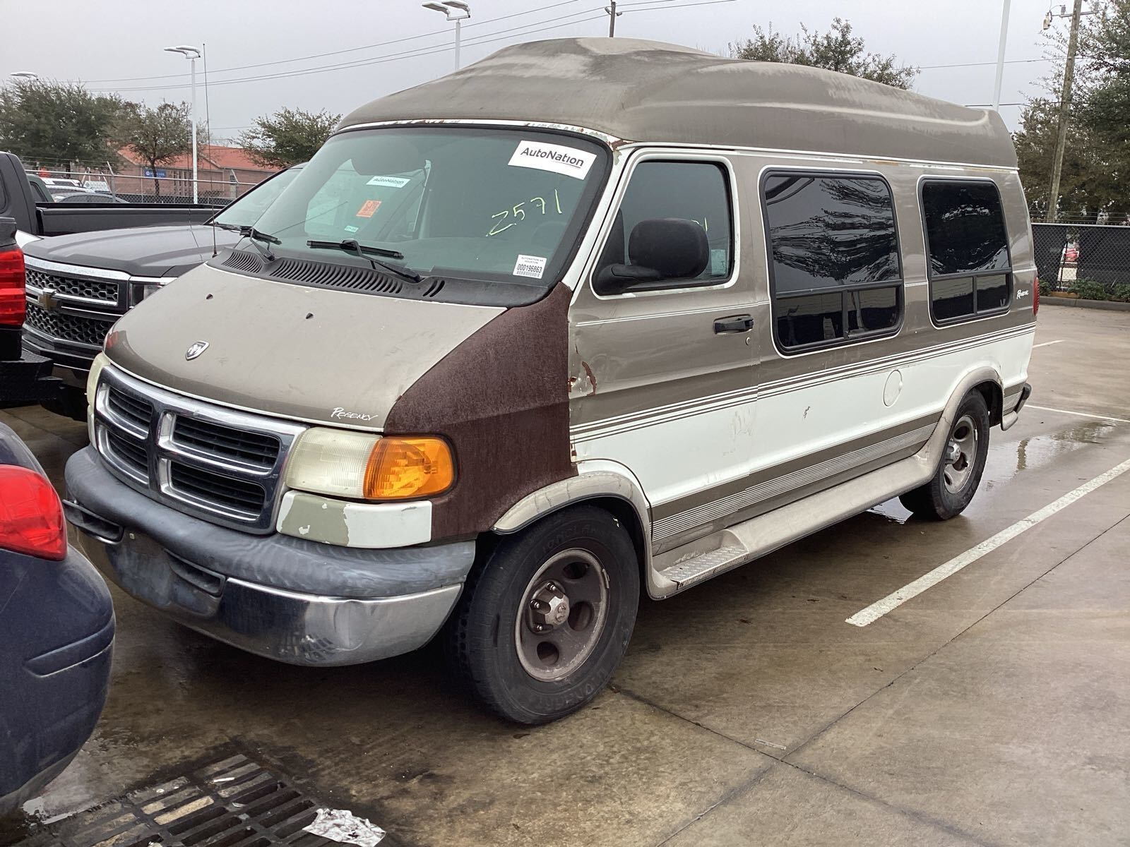 Dodge Ram Van