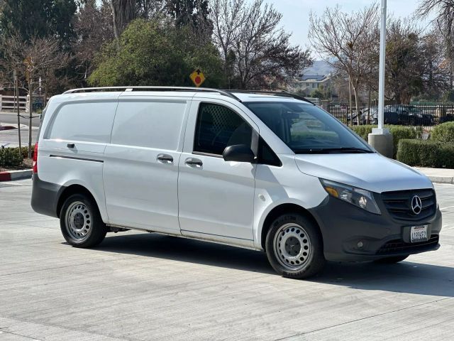 Mercedes-Benz METRIS