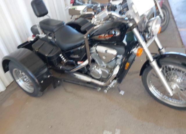 Honda VT600C (SHADOW VLX)