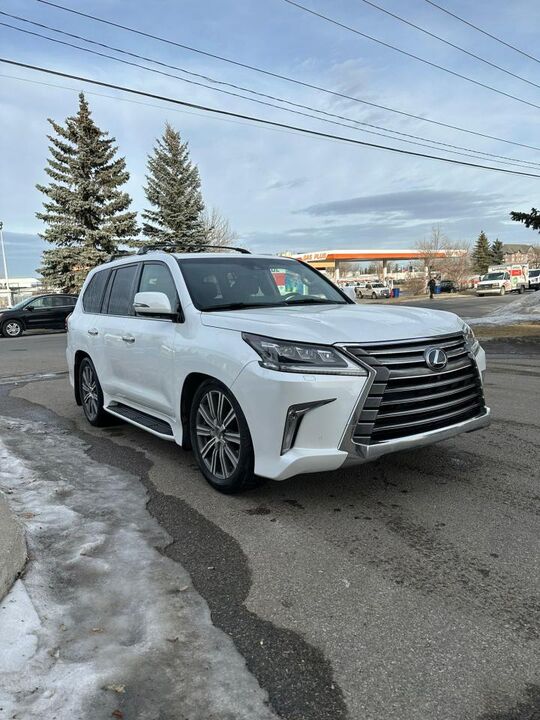 Lexus LX