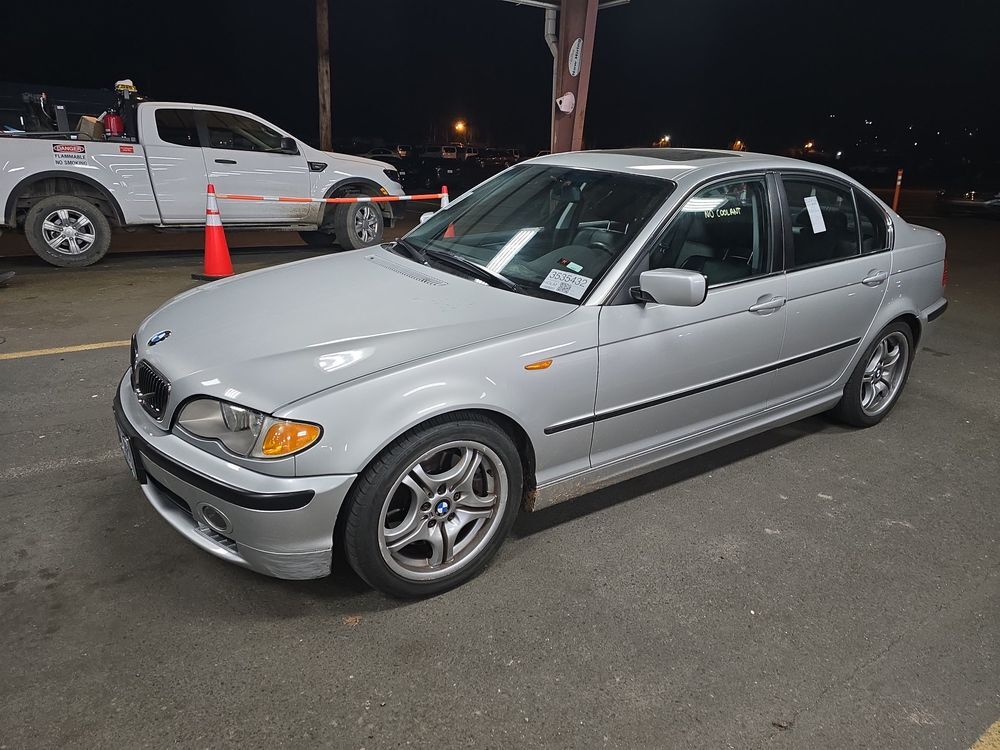 BMW 330i