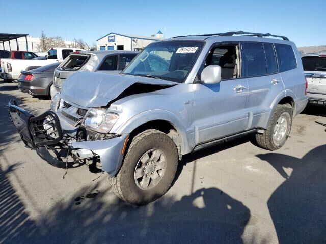 Mitsubishi Montero