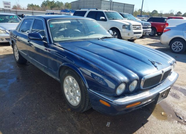 Jaguar XJ8