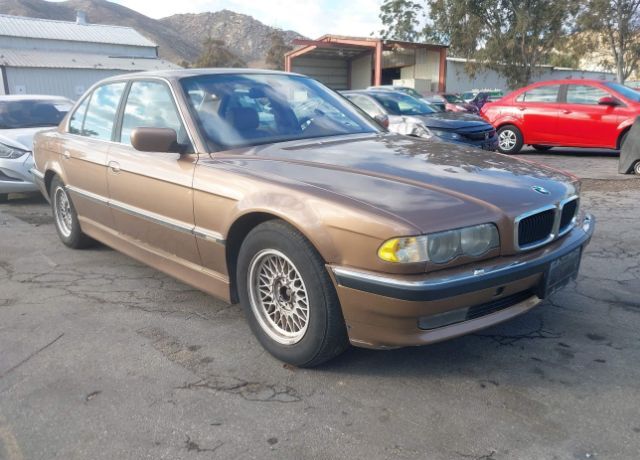 BMW 740i