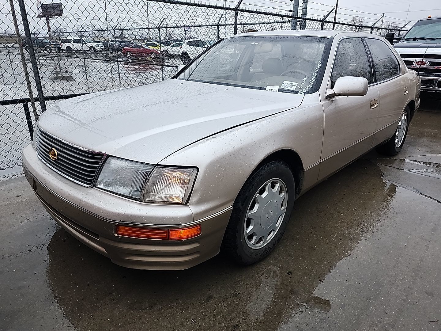 Lexus LS