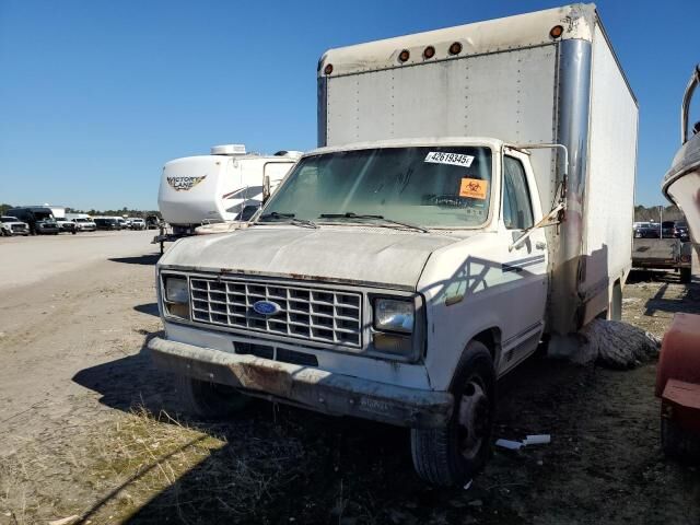 Ford E-350