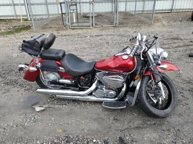 Honda VT750 (Shadow Aero)