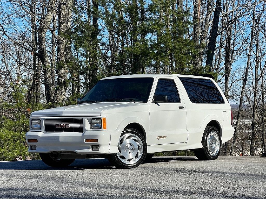 GMC Typhoon