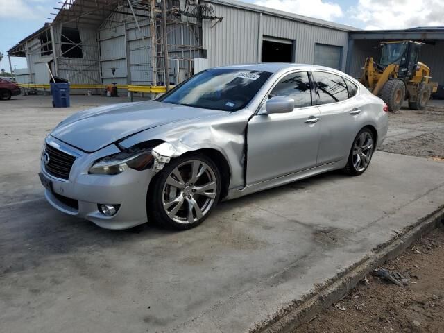 Infiniti M37
