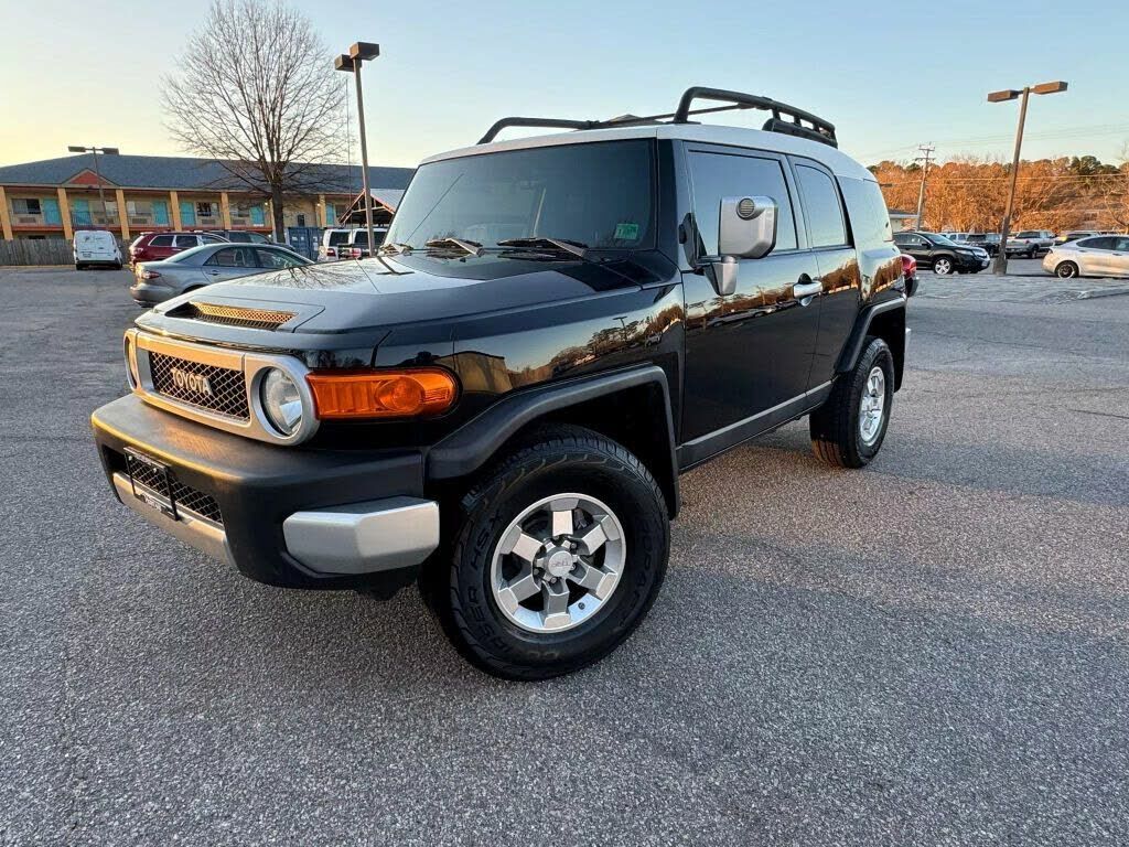 2013 TOYOTA FJ Cruiser