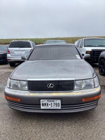 Lexus LS