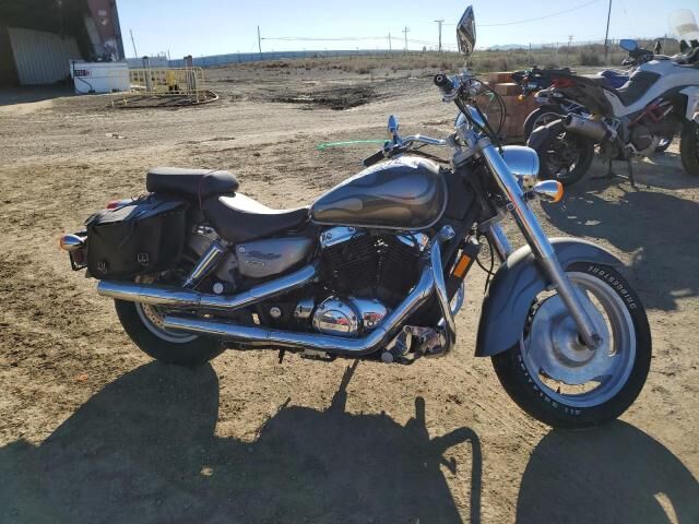 Honda VT1100C2 (SHADOW SABRE)